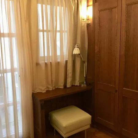 Historic Royal Daire